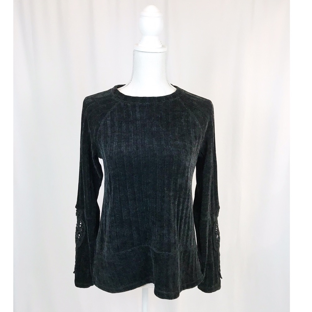 Knox Rose Black Velvet Tunic with Crochet Detail - Picture 2 of 5